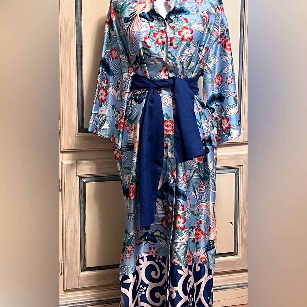 Stunning Asian Inspired Floral Dress Kimono